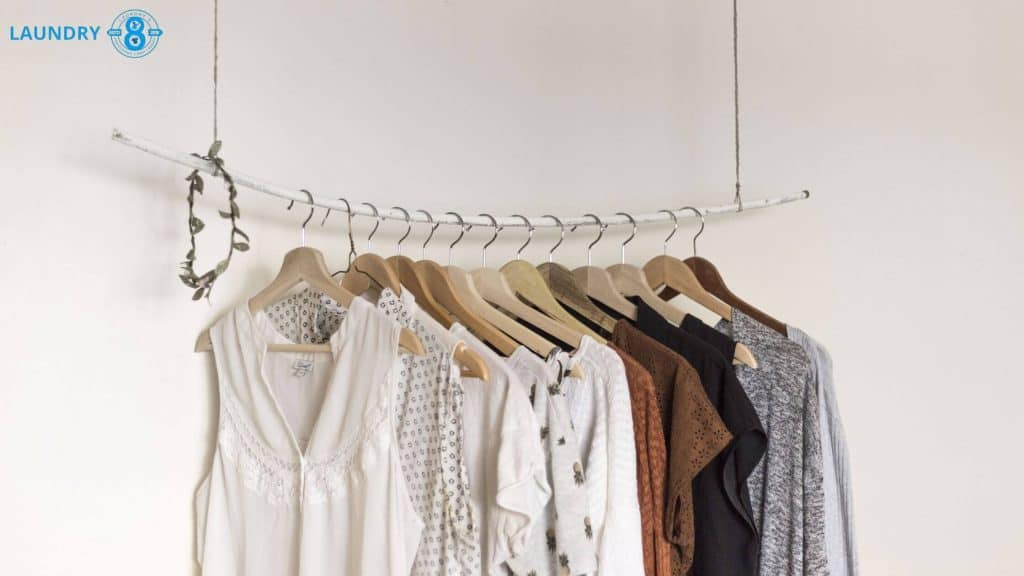 Cara Memilih Ukuran Hanger Baju yang Tepat agar Baju Awet
