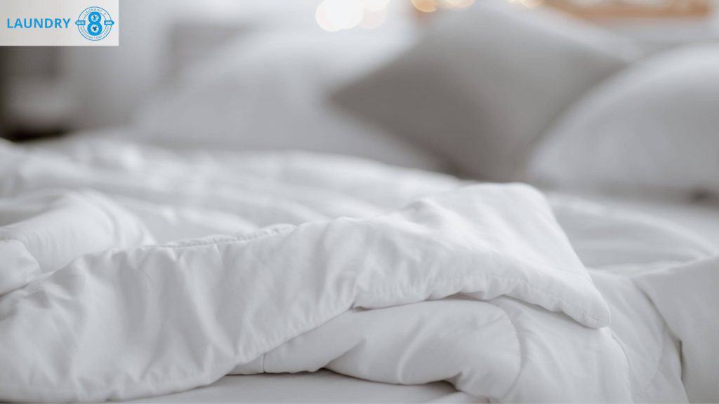 4 Langkah Cara Mencuci Bed Cover Sendiri di Rumah